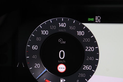Land Rover Range Rover Evoque P270e PHEV Dynamic SE | Black Pack | Panoramadak | Meridian | ACC | 360 Camera | Stoel+Stuurverwarming