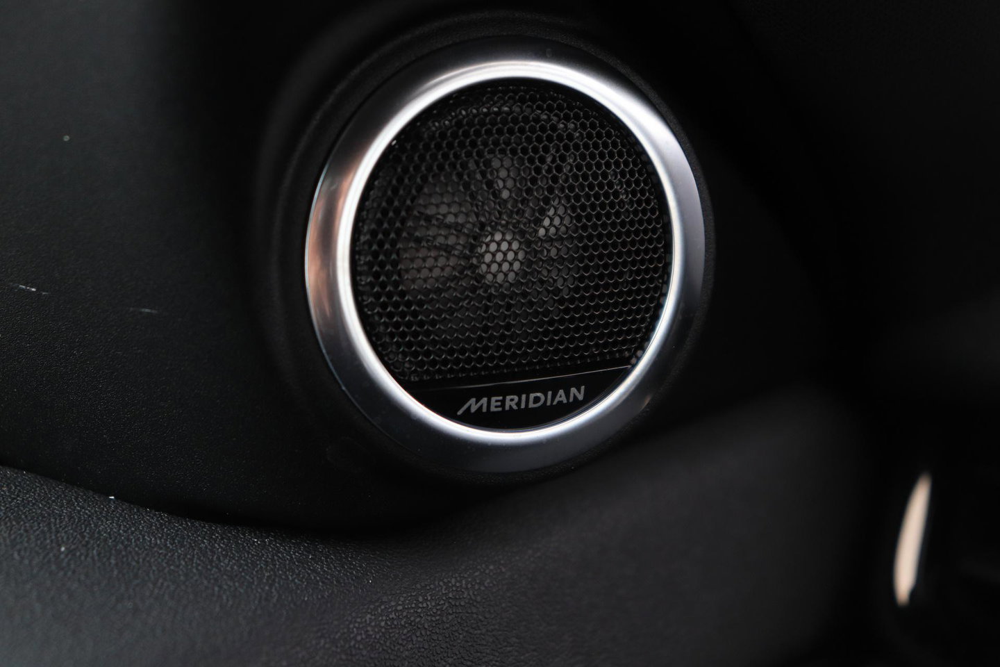 Land Rover Range Rover Evoque P270e PHEV Dynamic SE | Black Pack | Panoramadak | Meridian | ACC | 360 Camera | Stoel+Stuurverwarming
