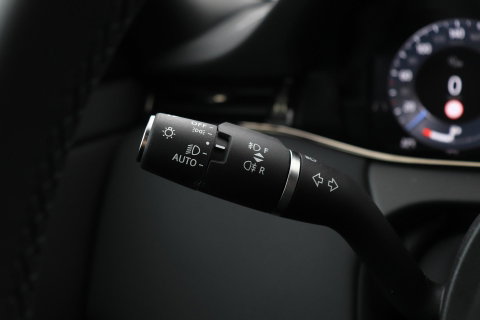 Land Rover Range Rover Evoque P270e PHEV Dynamic SE | Black Pack | Panoramadak | Meridian | ACC | 360 Camera | Stoel+Stuurverwarming