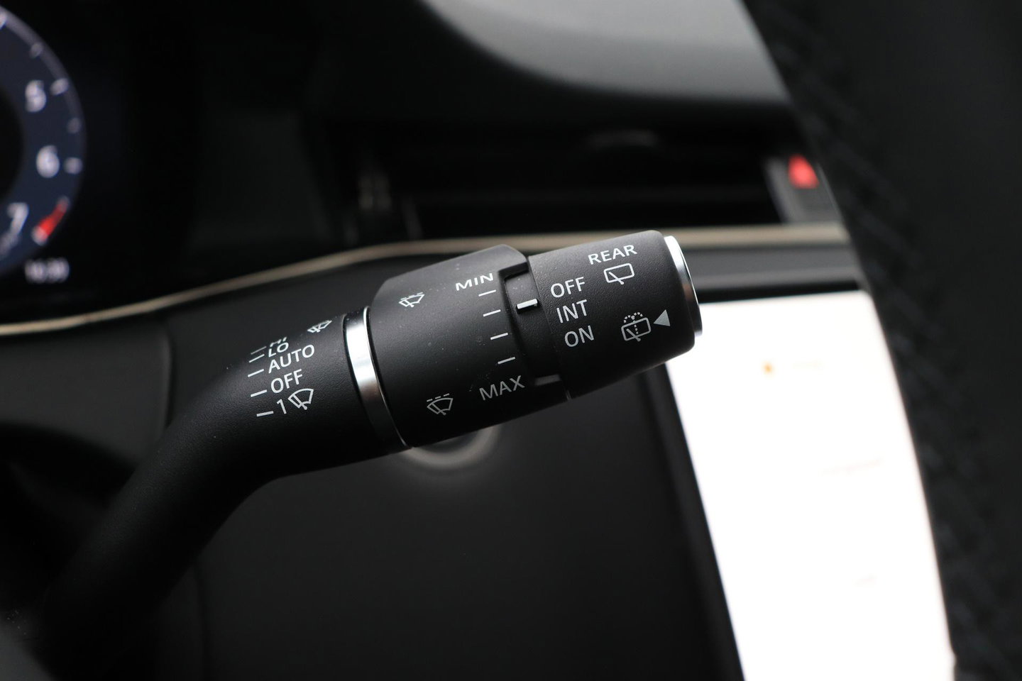 Land Rover Range Rover Evoque P270e PHEV Dynamic SE | Black Pack | Panoramadak | Meridian | ACC | 360 Camera | Stoel+Stuurverwarming
