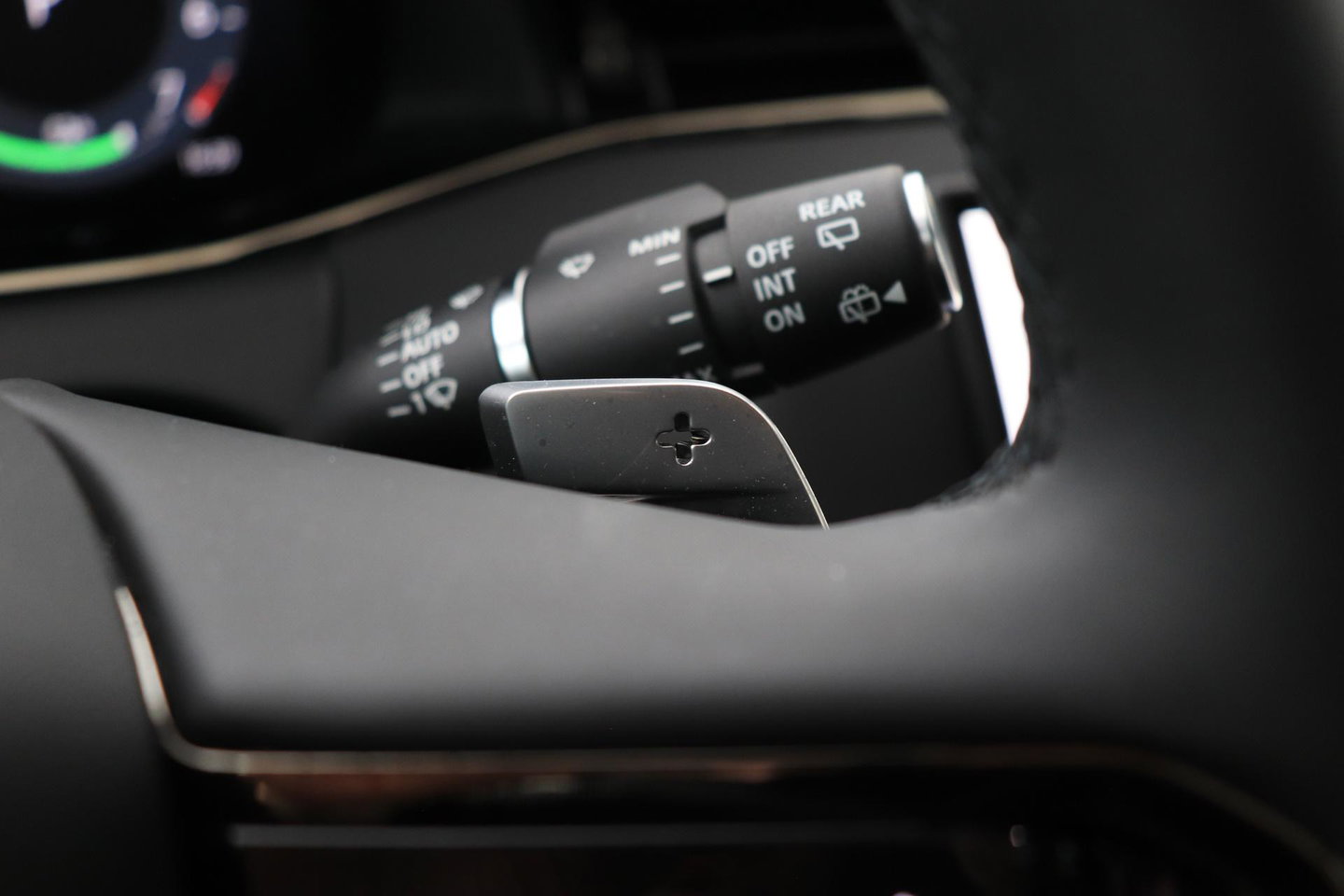 Land Rover Range Rover Evoque P270e PHEV Dynamic SE | Black Pack | Panoramadak | Meridian | ACC | 360 Camera | Stoel+Stuurverwarming