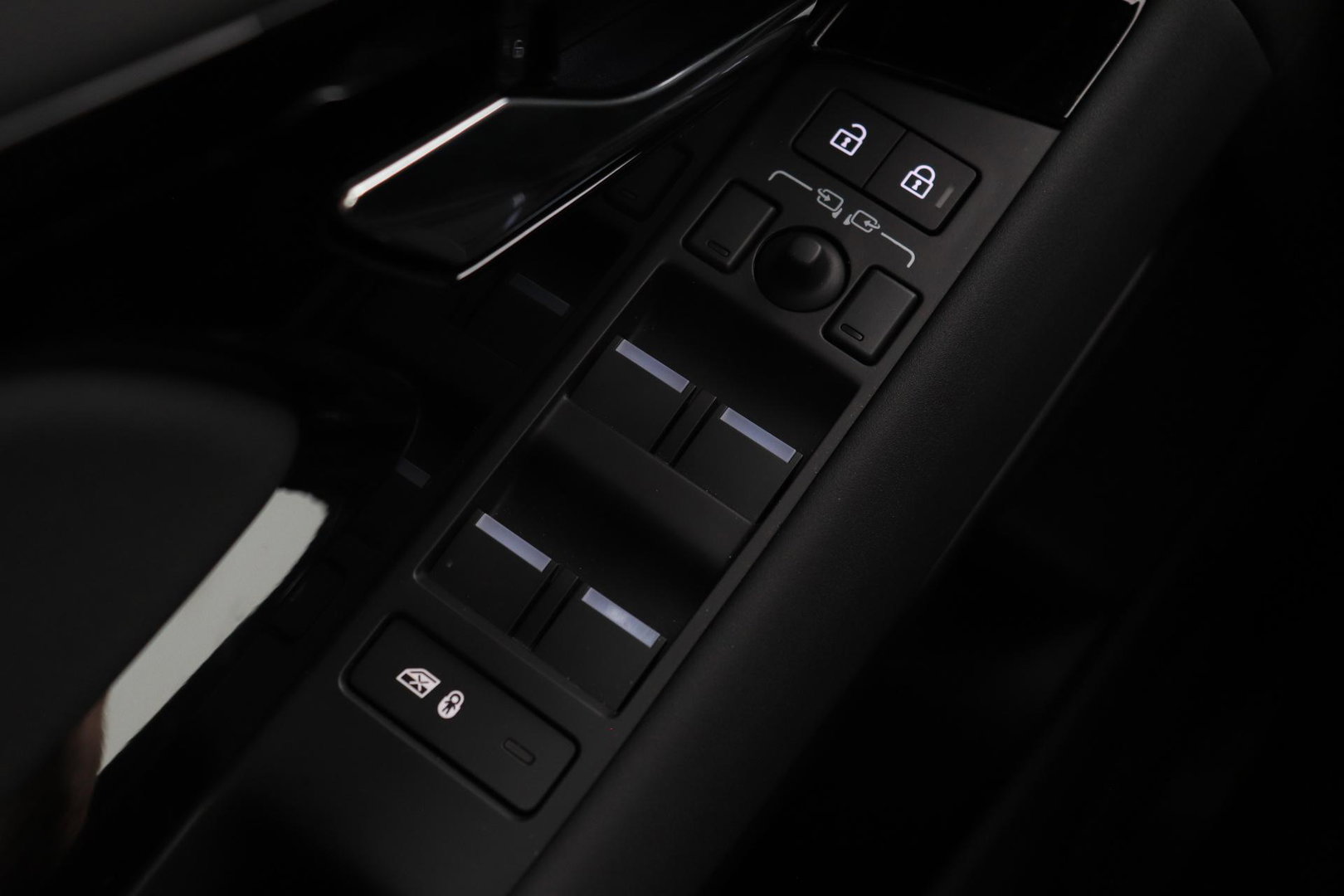 Land Rover Range Rover Evoque P270e PHEV Dynamic SE | Black Pack | Panoramadak | Meridian | ACC | 360 Camera | Stoel+Stuurverwarming