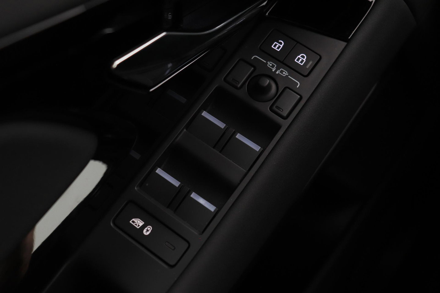 Land Rover Range Rover Evoque P270e PHEV Dynamic SE | Black Pack | Panoramadak | Meridian | ACC | 360 Camera | Stoel+Stuurverwarming