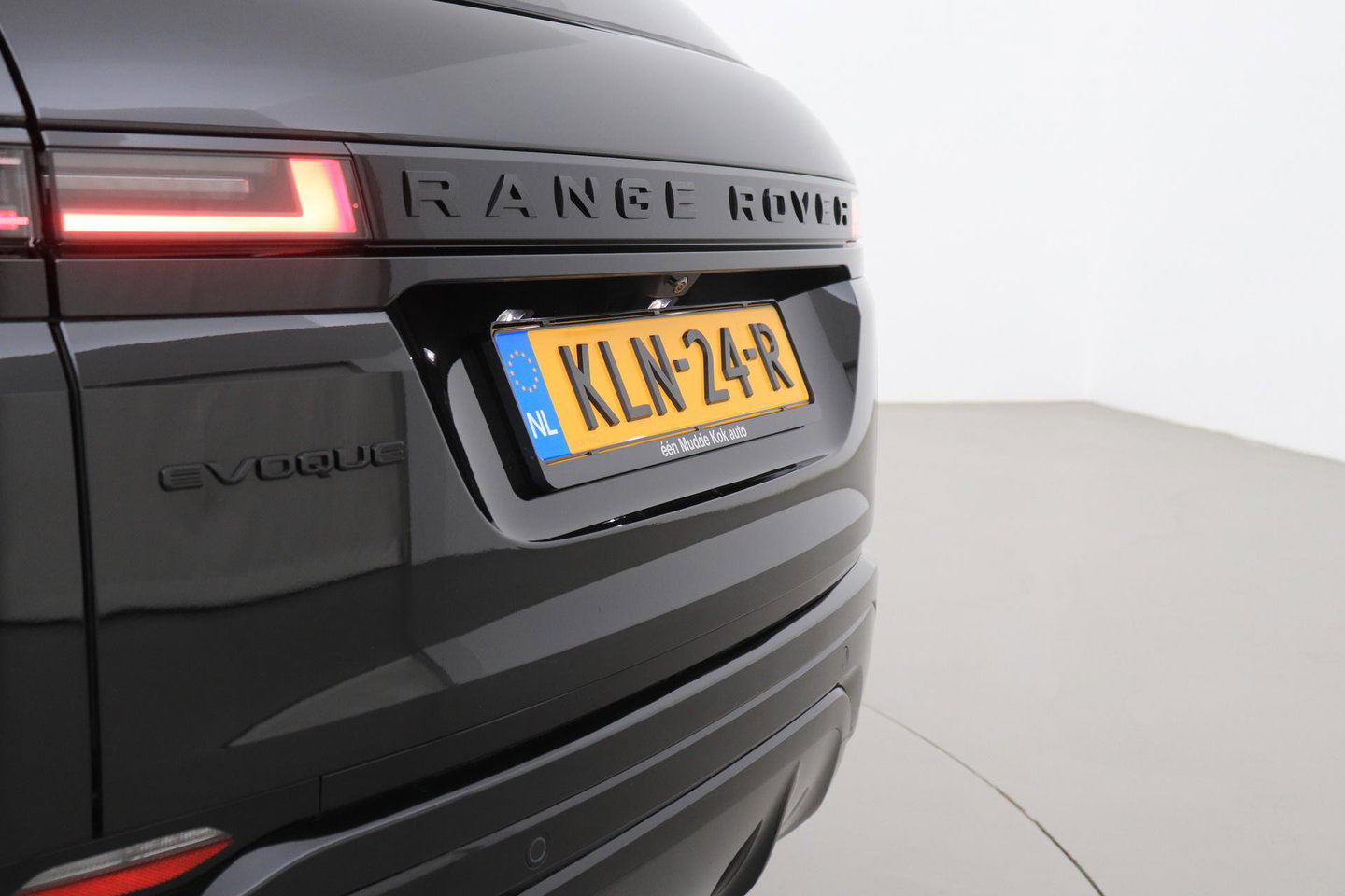 Land Rover Range Rover Evoque P270e PHEV Dynamic SE | Black Pack | Panoramadak | Meridian | ACC | 360 Camera | Stoel+Stuurverwarming