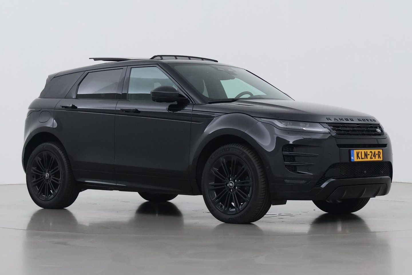Land Rover Range Rover Evoque P270e PHEV Dynamic SE | Black Pack | Panoramadak | Meridian | ACC | 360 Camera | Stoel+Stuurverwarming