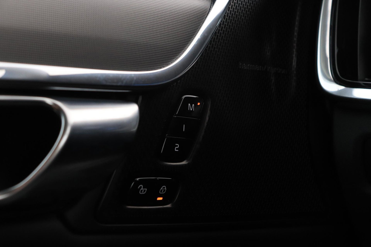 Volvo V90 T8 Plus Dark | Harman/Kardon | BLIS | Verwarmde Achterbank | 360-Camera | ACC