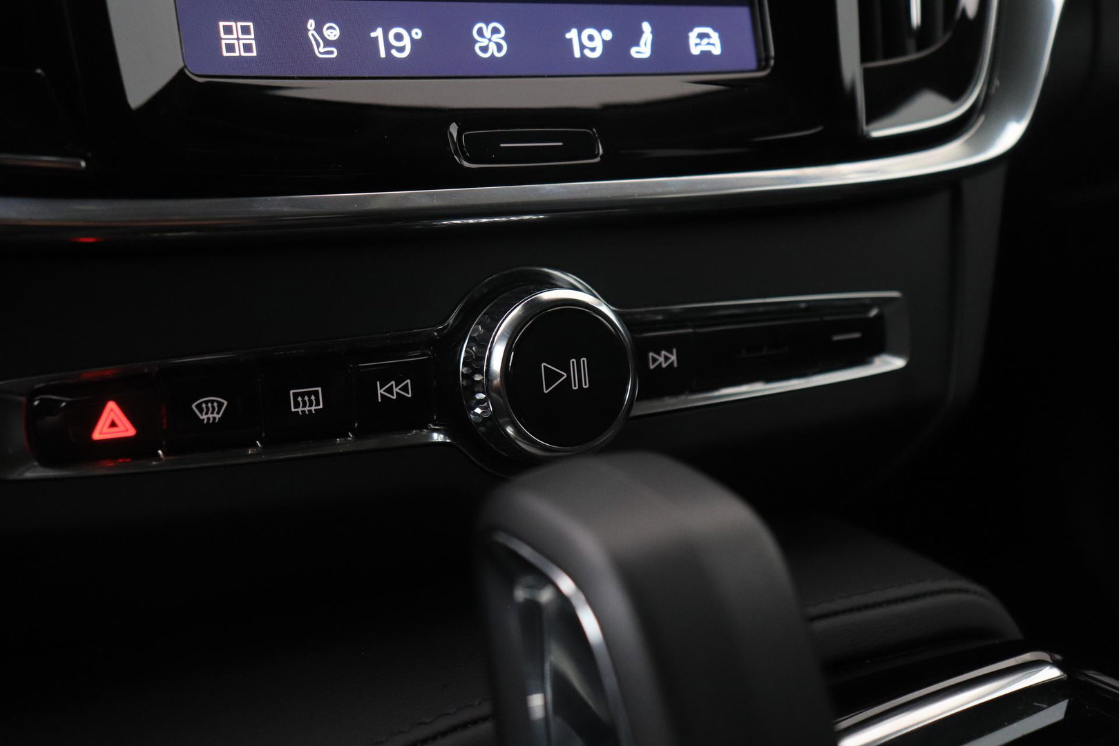 Volvo V90 T8 Plus Dark | Harman/Kardon | BLIS | Verwarmde Achterbank | 360-Camera | ACC