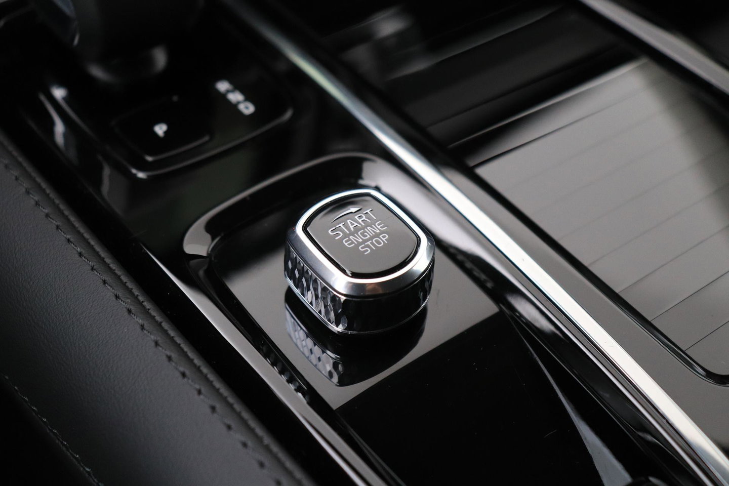 Volvo V90 T8 Plus Dark | Harman/Kardon | BLIS | Verwarmde Achterbank | 360-Camera | ACC