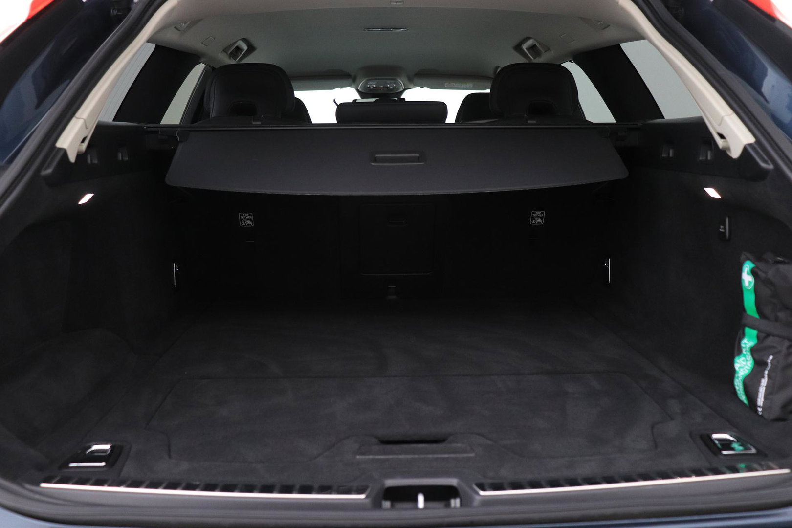 Volvo V90 T8 Plus Dark | Harman/Kardon | BLIS | Verwarmde Achterbank | 360-Camera | ACC