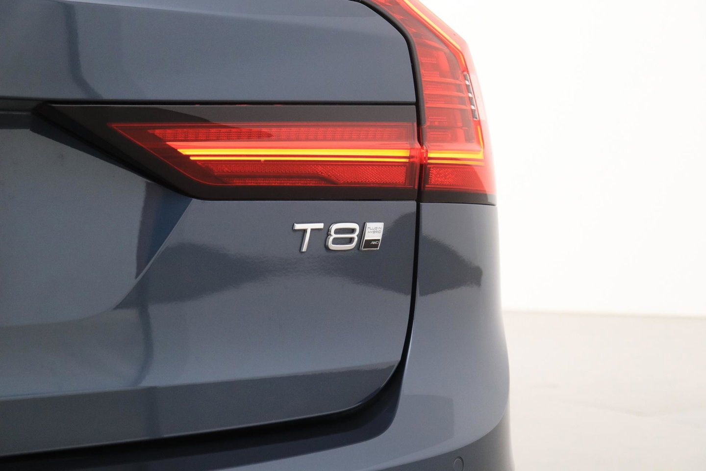 Volvo V90 T8 Plus Dark | Harman/Kardon | BLIS | Verwarmde Achterbank | 360-Camera | ACC