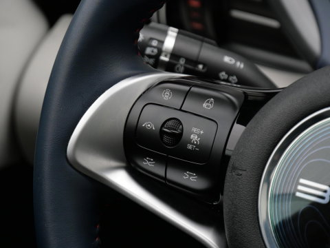 BYD ATTO 3 60kWH PANORAMADAK/ LEER/ 360° CAMERA/ NL-AUTO 1STE EIGENAAR/ ZGAN ALL-SEASON BANDEN/ SOH 93%