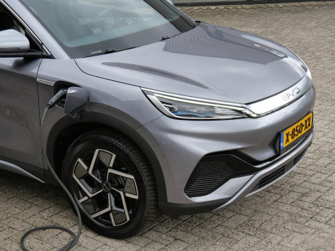 BYD ATTO 3 60kWH PANORAMADAK/ LEER/ 360° CAMERA/ NL-AUTO 1STE EIGENAAR/ ZGAN ALL-SEASON BANDEN/ SOH 93%