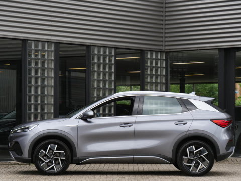 BYD ATTO 3 60kWH PANORAMADAK/ LEER/ 360° CAMERA/ NL-AUTO 1STE EIGENAAR/ ZGAN ALL-SEASON BANDEN/ SOH 93%