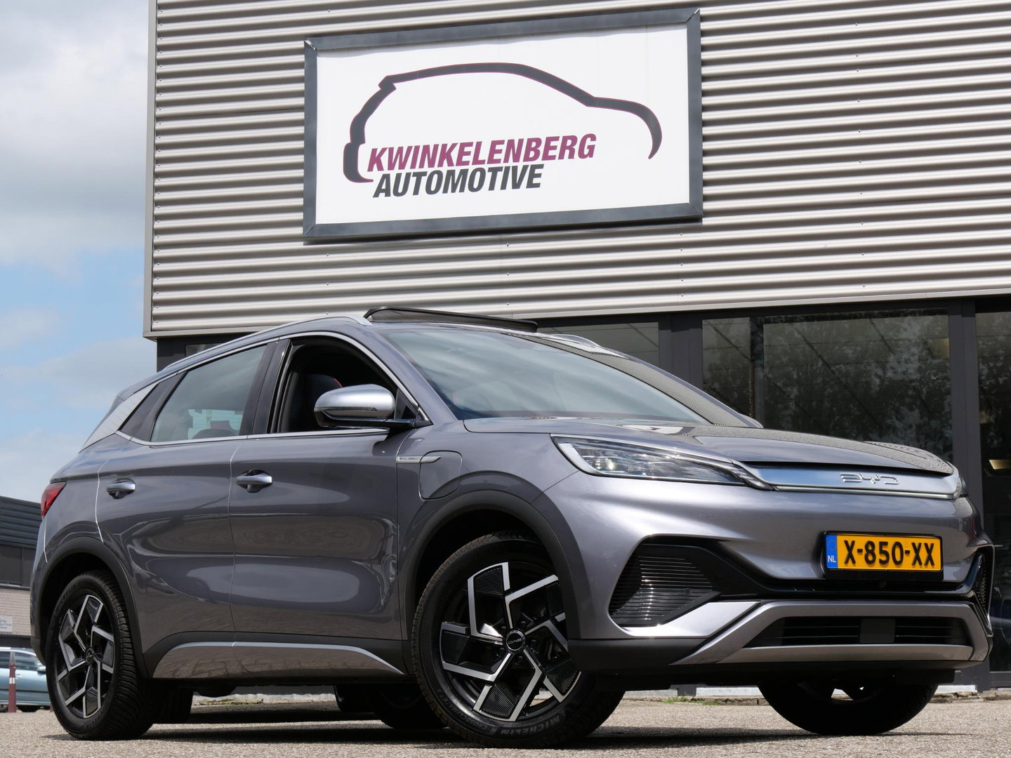 BYD ATTO 3 60kWH PANORAMADAK/ LEER/ 360° CAMERA/ NL-AUTO 1STE EIGENAAR/ ZGAN ALL-SEASON BANDEN/ SOH 93%