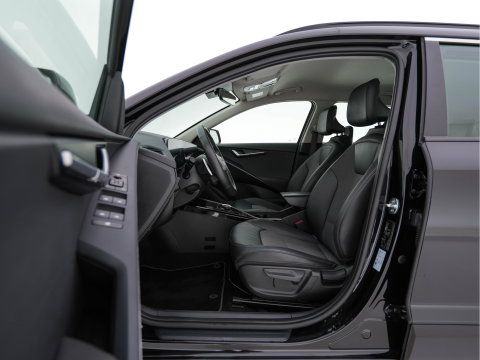Kia Niro EV DynamicLine 64.8 kWh [3-Fase-11kW] {SoH-96%} (INCL-BTW) Aut. *LEATHER-FABRIC | ADAPTIVE-CRUISE | DIGI-COCKPIT | KEYLESS | CAMERA | DAB | COMFORTSEATS | SHIFTPADDLES | ECC | PDC | CARPLAY | AMBIENT-LIGHT | 17''ALU*