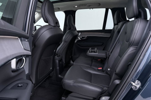 Volvo XC90 T8 Ultra Dark | Bowers&Wilkins | Stoelventilatie | Trekhaak | Panoramadak | 360° Camera | Massage | Head-Up | ACC