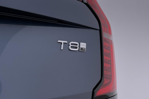 Volvo XC90 T8 Ultra Dark | Bowers&Wilkins | Stoelventilatie | Trekhaak | Panoramadak | 360° Camera | Massage | Head-Up | ACC