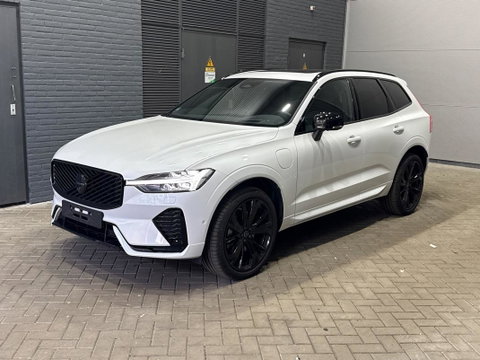 Volvo XC60 2.0 T6 Plug-in hybrid AWD Plus Black Edition | Harman/Kardon | Panoramadak | Head-Up | 360-camera