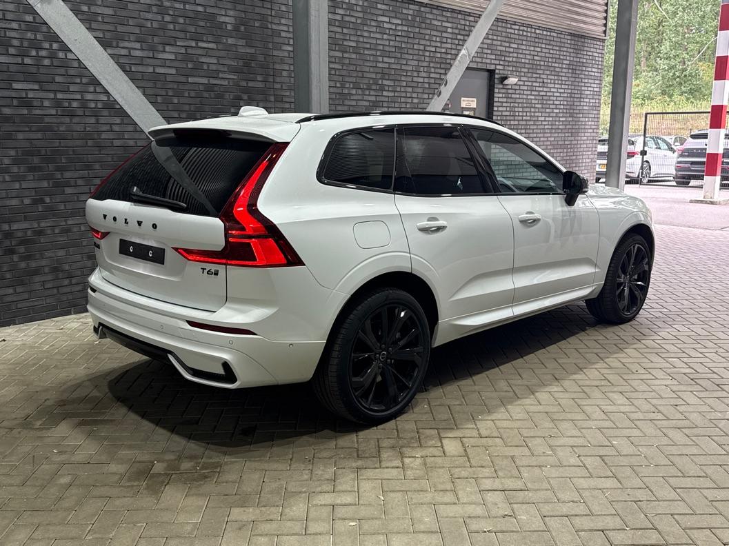 Volvo XC60 2.0 T6 Plug-in hybrid AWD Plus Black Edition | Harman/Kardon | Panoramadak | Head-Up | 360-camera