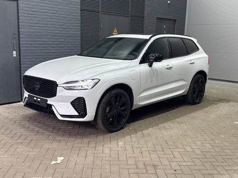 Volvo XC60 2.0 T6 Plug-in hybrid AWD Plus Black Edition | Harman/Kardon | Panoramadak | Head-Up | 360-camera