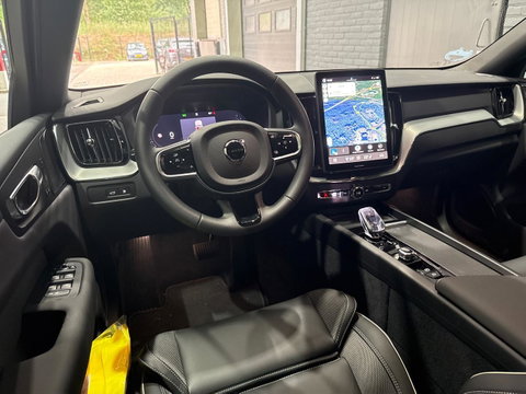 Volvo XC60 2.0 T6 Plug-in hybrid AWD Plus Black Edition | Harman/Kardon | Panoramadak | Head-Up | 360-camera