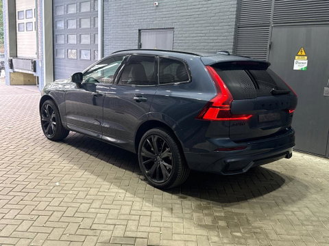 Volvo XC60 T6 Plug-in hybrid Plus Black Edition | Harman/Kardon | Panoramadak | Head-Up | 360-camera