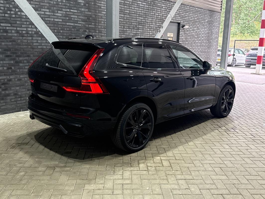 Volvo XC60 2.0 T6 Plug-in hybrid AWD Plus Black Edition | Harman/Kardon | Panoramadak | Head-Up | 360-camera