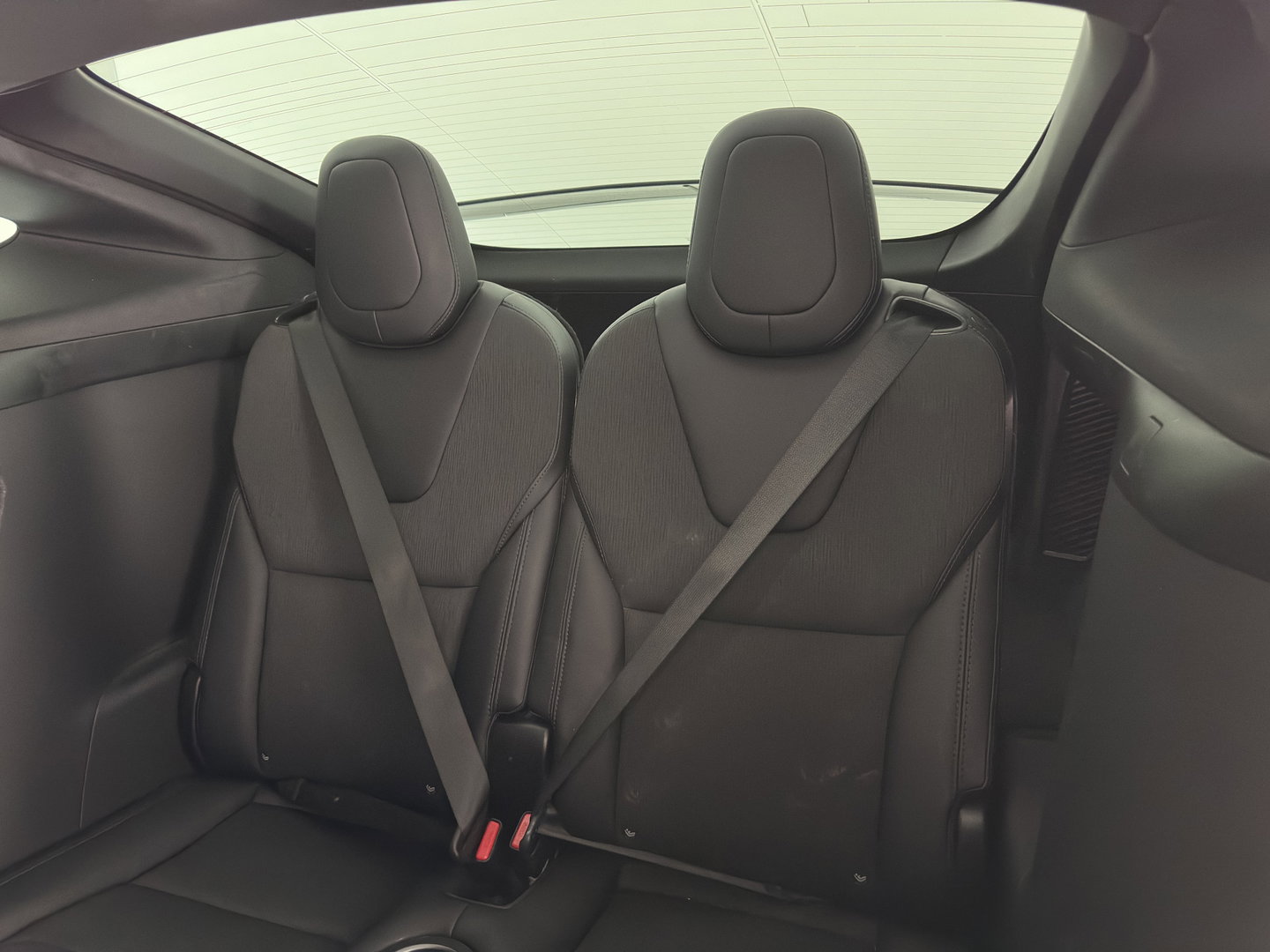 Tesla Model X 75D Base [ 7-Pers. ] [3-Fase-11kW] (INCL.BTW) Aut. *PANO-WINDOW | AUTOPILOT | LEATHER-FABRIC | NAVI-FULLMAP | FULL-LED | AIRSUSPENSION | DIGI-COCKPIT | CCS-FASTLOADER | KEYLESS | DAB+ | HEATED-SPORTSEATS | PRIVACY-GLASS | 20"A