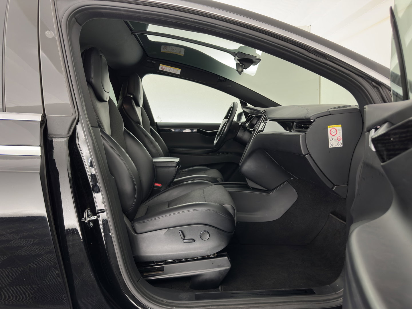 Tesla Model X 75D Base [ 7-Pers. ] [3-Fase-11kW] (INCL.BTW) Aut. *PANO-WINDOW | AUTOPILOT | LEATHER-FABRIC | NAVI-FULLMAP | FULL-LED | AIRSUSPENSION | DIGI-COCKPIT | CCS-FASTLOADER | KEYLESS | DAB+ | HEATED-SPORTSEATS | PRIVACY-GLASS | 20"A