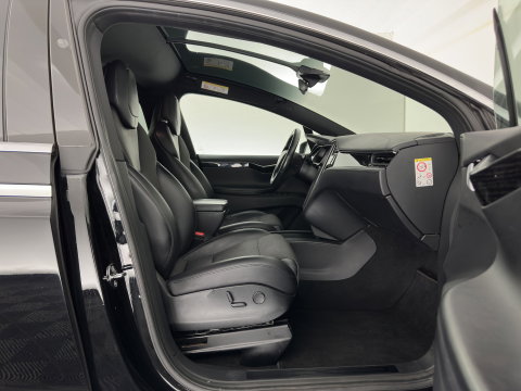 Tesla Model X 75D Base [ 7-Pers. ] [3-Fase-11kW] (INCL.BTW) Aut. *PANO-WINDOW | AUTOPILOT | LEATHER-FABRIC | NAVI-FULLMAP | FULL-LED | AIRSUSPENSION | DIGI-COCKPIT | CCS-FASTLOADER | KEYLESS | DAB+ | HEATED-SPORTSEATS | PRIVACY-GLASS | 20"A