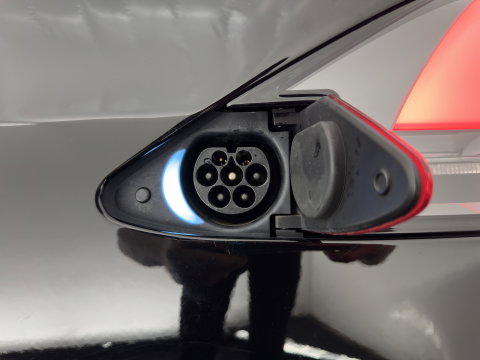 Tesla Model X 75D Base [ 7-Pers. ] [3-Fase-11kW] (INCL.BTW) Aut. *PANO-WINDOW | AUTOPILOT | LEATHER-FABRIC | NAVI-FULLMAP | FULL-LED | AIRSUSPENSION | DIGI-COCKPIT | CCS-FASTLOADER | KEYLESS | DAB+ | HEATED-SPORTSEATS | PRIVACY-GLASS | 20"A