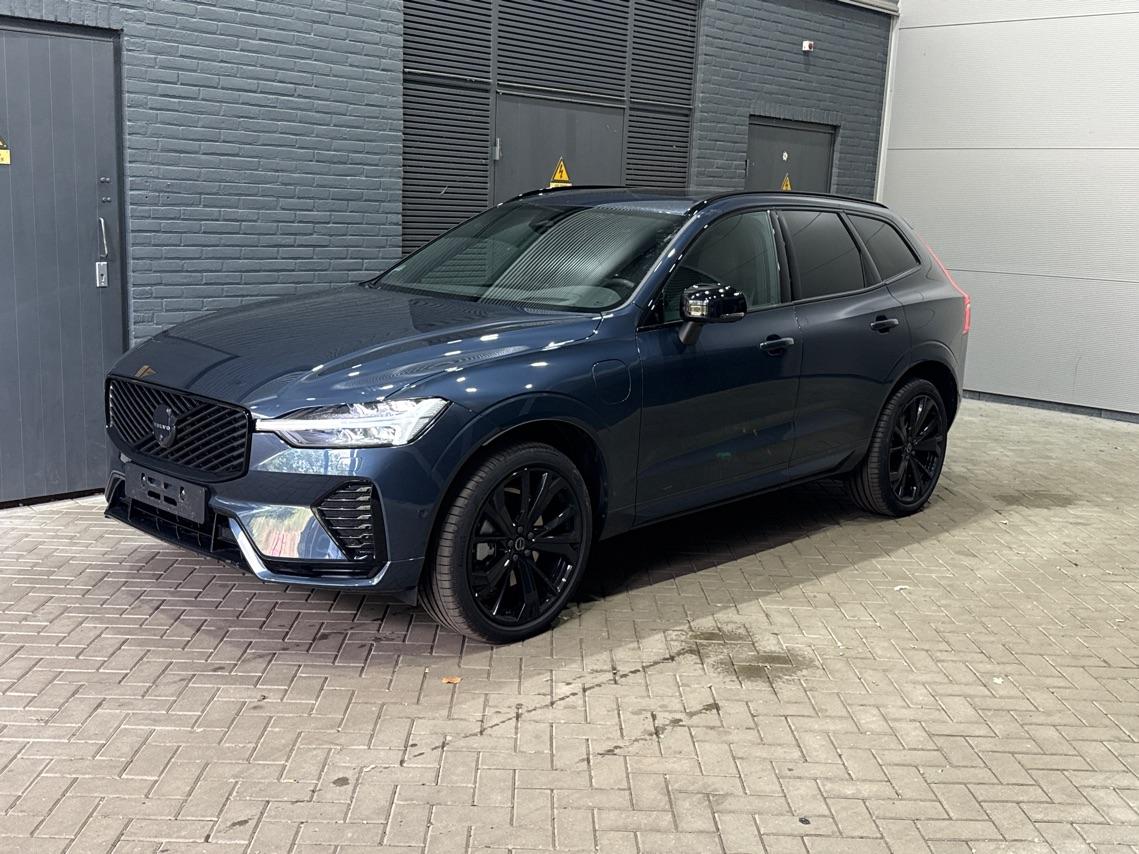 Volvo XC60 2.0 T6 Plug-in hybrid AWD Plus Black Edition | Harman/Kardon | Panoramadak | Head-Up | 360-camera