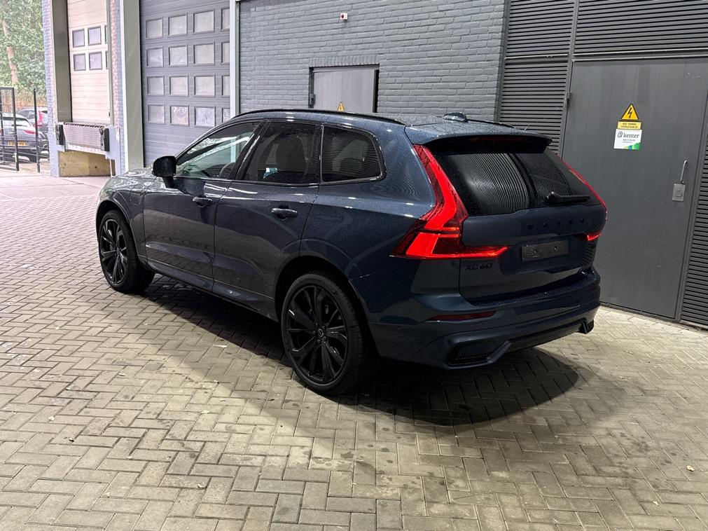 Volvo XC60 2.0 T6 Plug-in hybrid AWD Plus Black Edition | Harman/Kardon | Panoramadak | Pilot Assist | 21 Inch