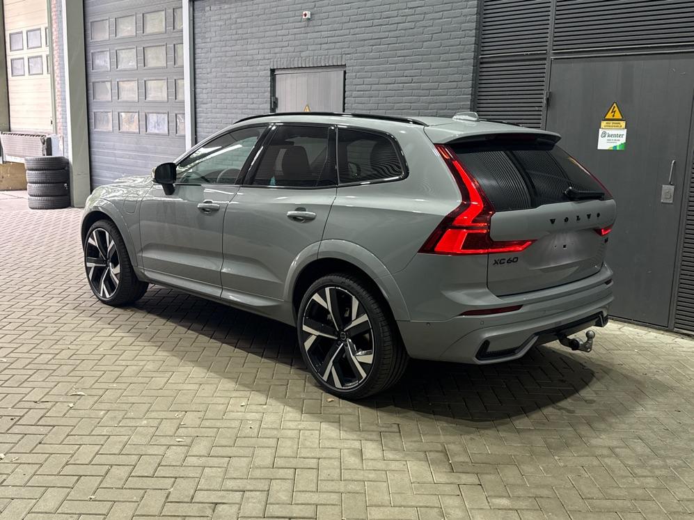 Volvo XC60 2.0 T6 Plug-in hybrid AWD Ultra Black Edition | 22 inch | Luchtvering | Bowers & Wilkins | 360-camera | Stoelventilatie