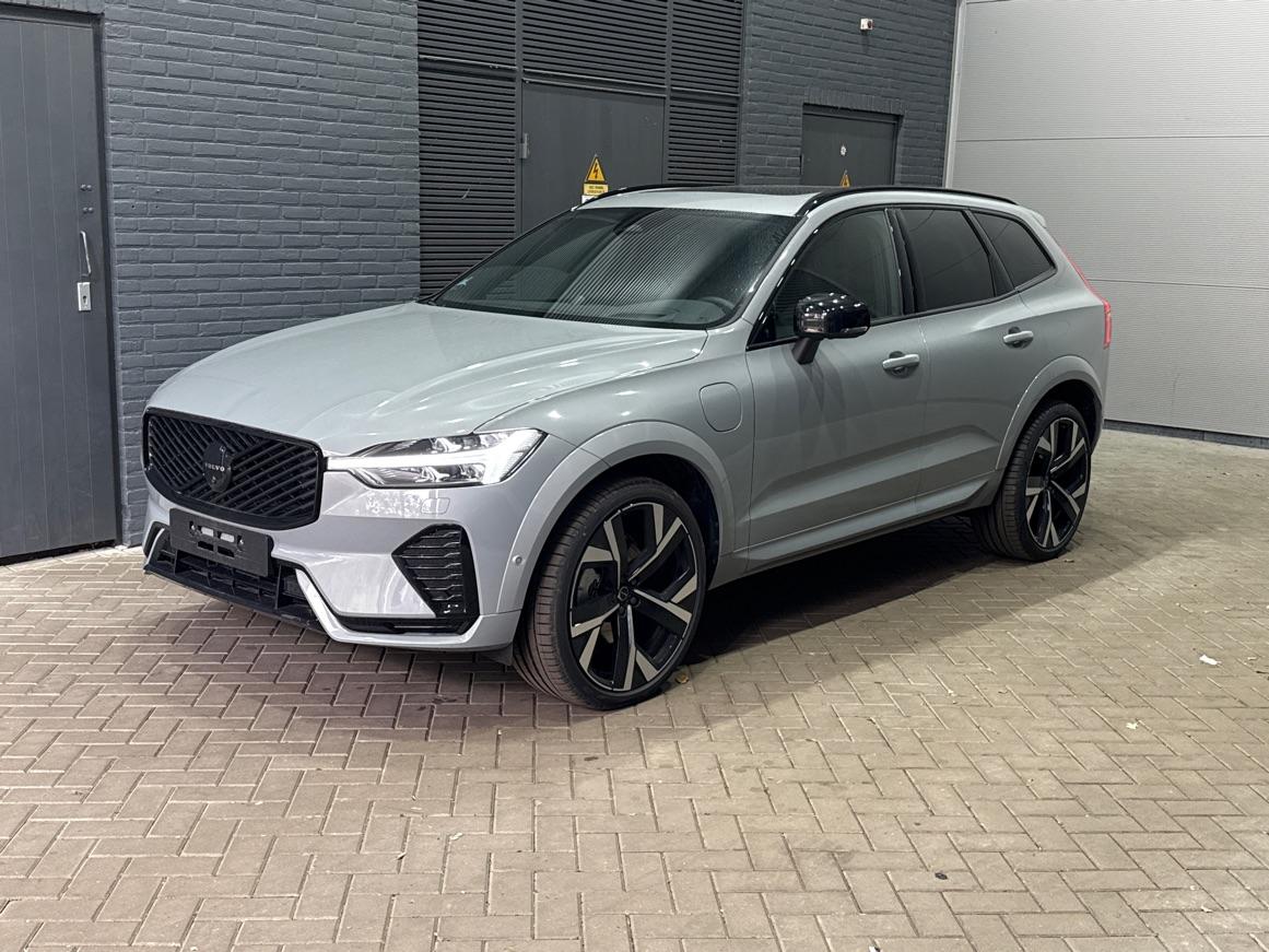 Volvo XC60 2.0 T6 Plug-in hybrid AWD Ultra Black Edition | 22 inch | Luchtvering | Bowers & Wilkins | 360-camera | Stoelventilatie