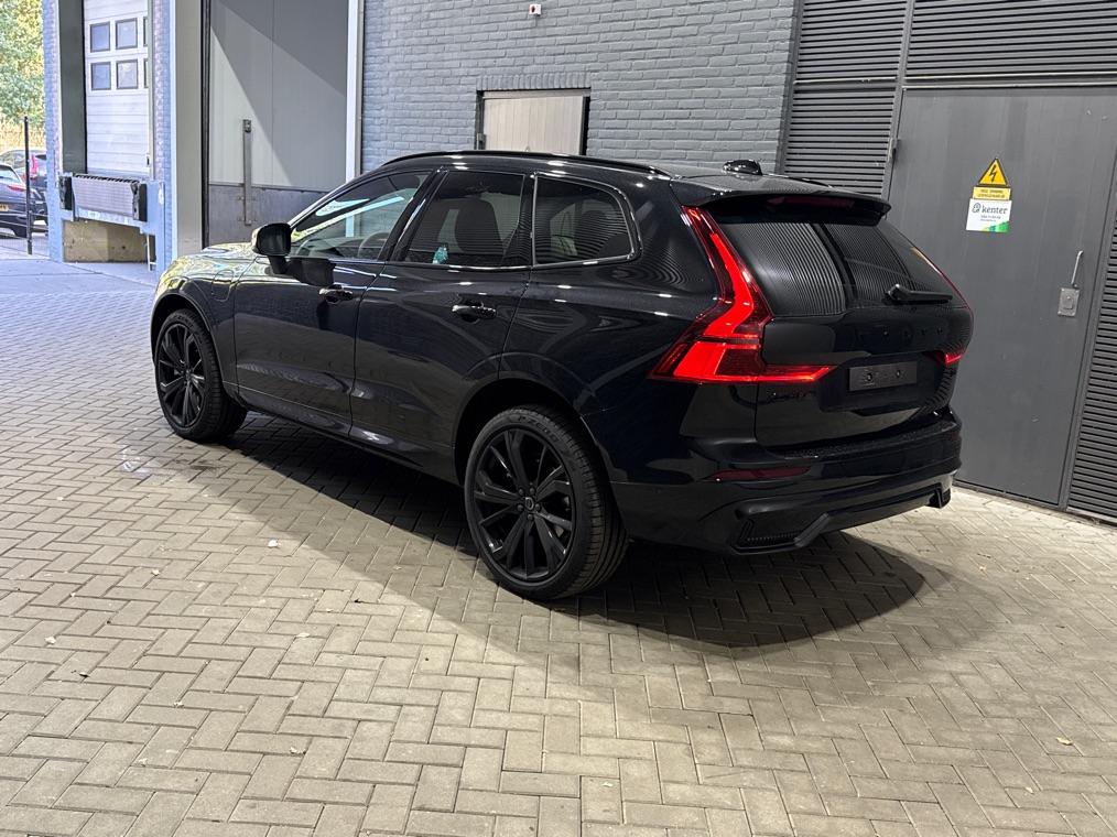 Volvo XC60 2.0 T6 Plug-in hybrid AWD Ultra Black Edition | Luchtvering | Bowers & Wilkins | Panoramadak | Head-UP | Stoelventilatie