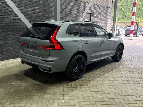 Volvo XC60 2.0 T6 Plug-in hybrid AWD Ultra Black Edition | Luchtvering | Bowers & Wilkins | Panoramadak | Head-UP | Stoelventilatie
