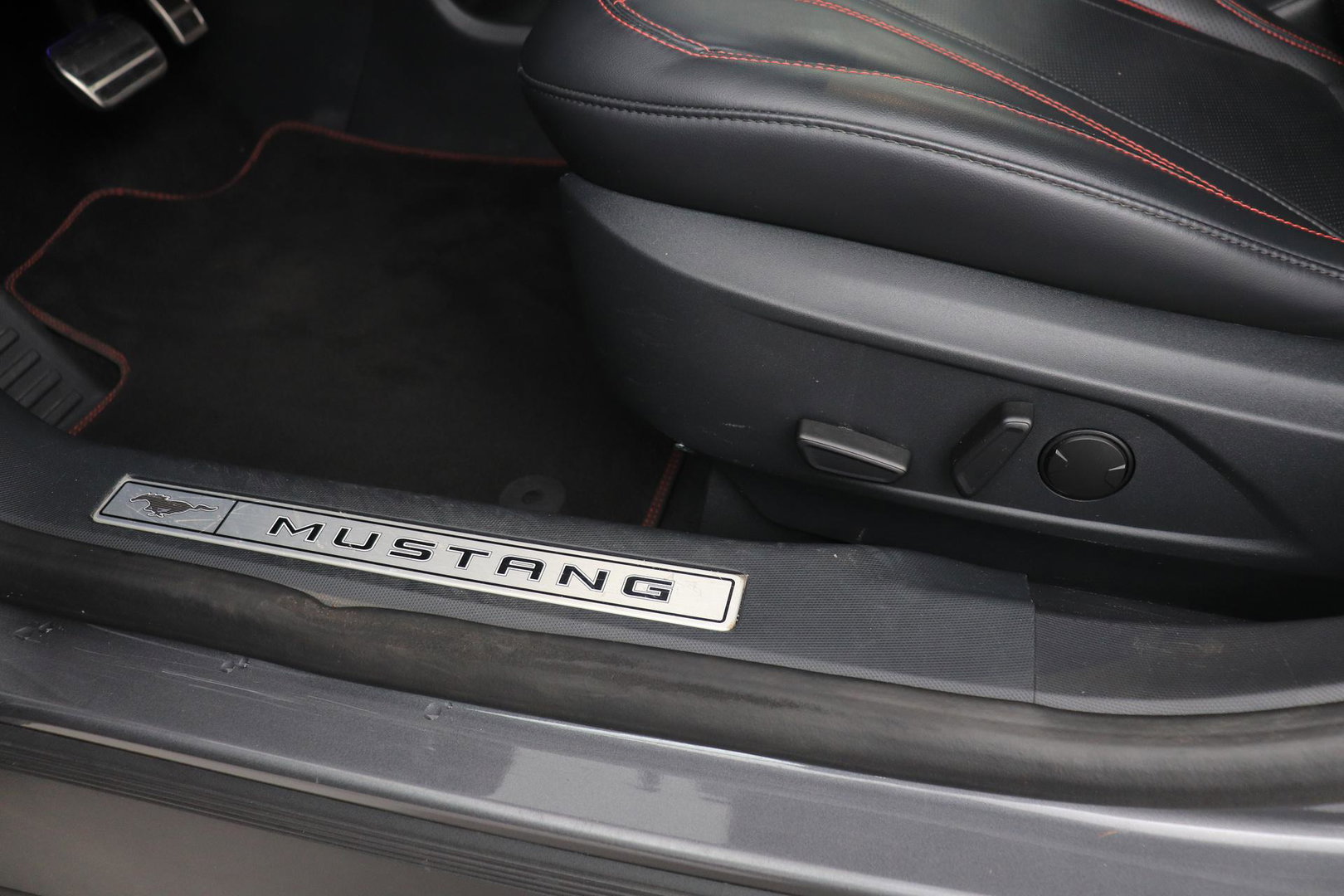 Ford Mustang Mach-E Extended AWD 98 kWh | BLIS | Leder | 19 inch | 360-Camera | B&O