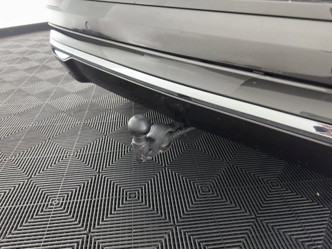 Volvo XC60 2.0 T8 Plug-in hybrid AWD Inscription (INCL.BTW) *PANO | LEATHER | FULL-LED | MEMORY-PACK | HARMAN/KARDON | CAMERA | HEATED-COMFORTSEATS | DIGI-COCKPIT | NAVI-FULLMAP | PRIVACY-GLASS | ECC | PDC | CRUISE | 19''ALU | TOWBAR*