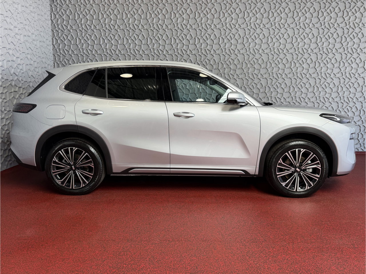 Geely Starray EM-i