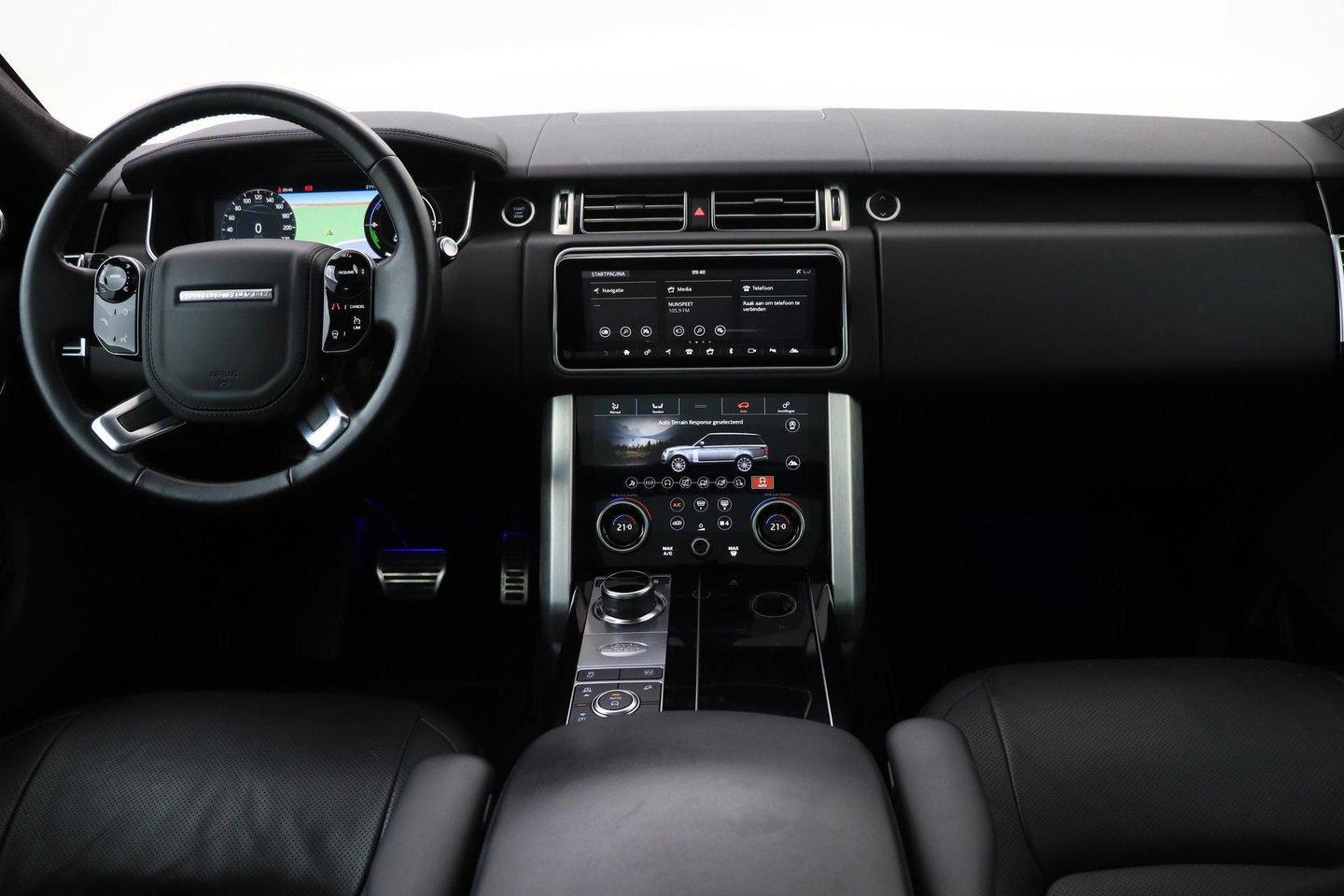 Land Rover Range Rover P400e Westminster | Panoramadak | Luchtvering | Leder | Meridian