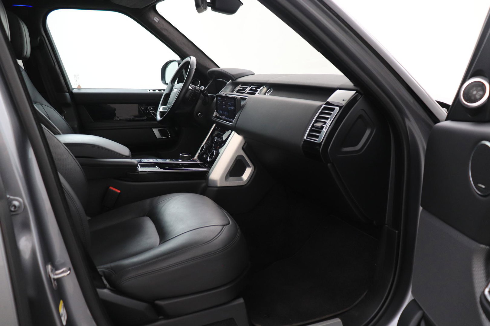 Land Rover Range Rover P400e Westminster | Panoramadak | Luchtvering | Leder | Meridian