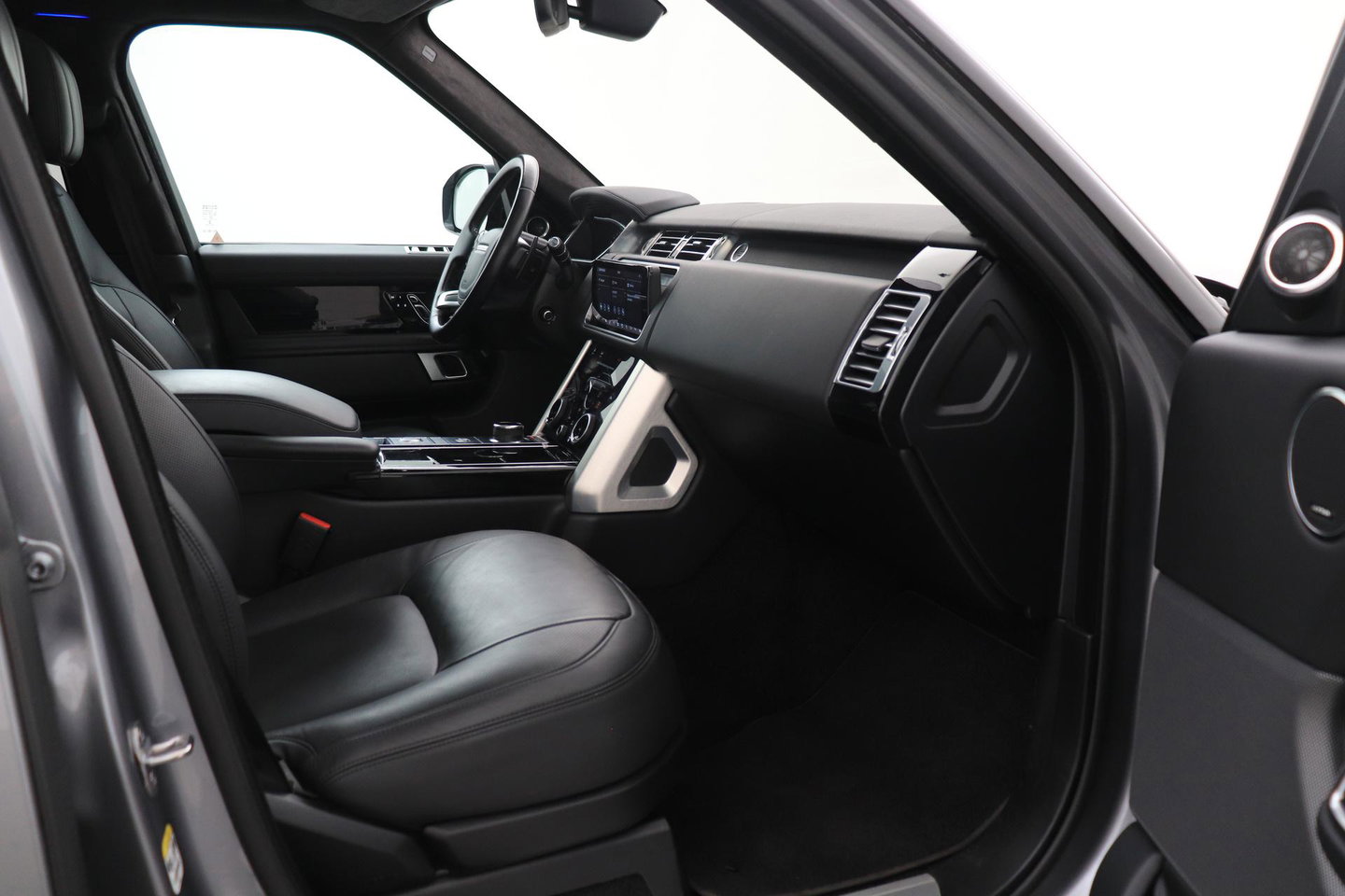 Land Rover Range Rover P400e Westminster | Panoramadak | Luchtvering | Leder | Meridian