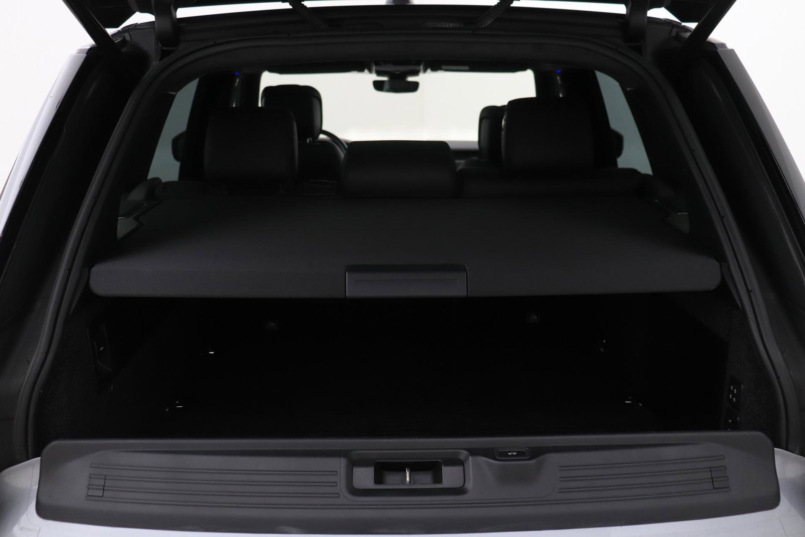 Land Rover Range Rover P400e Westminster | Panoramadak | Luchtvering | Leder | Meridian
