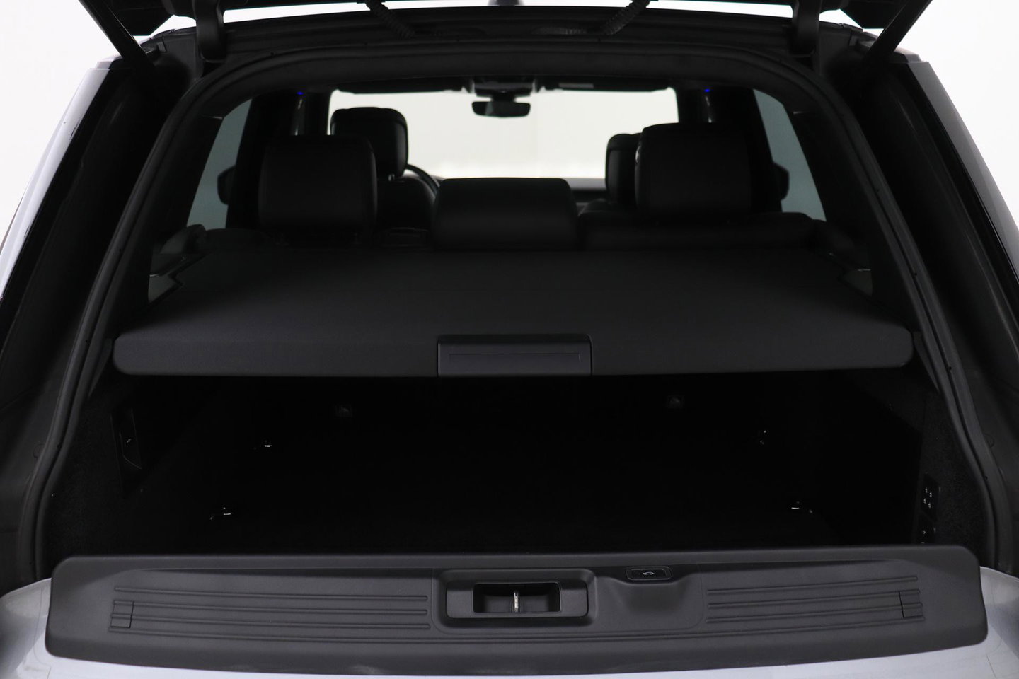 Land Rover Range Rover P400e Westminster | Panoramadak | Luchtvering | Leder | Meridian