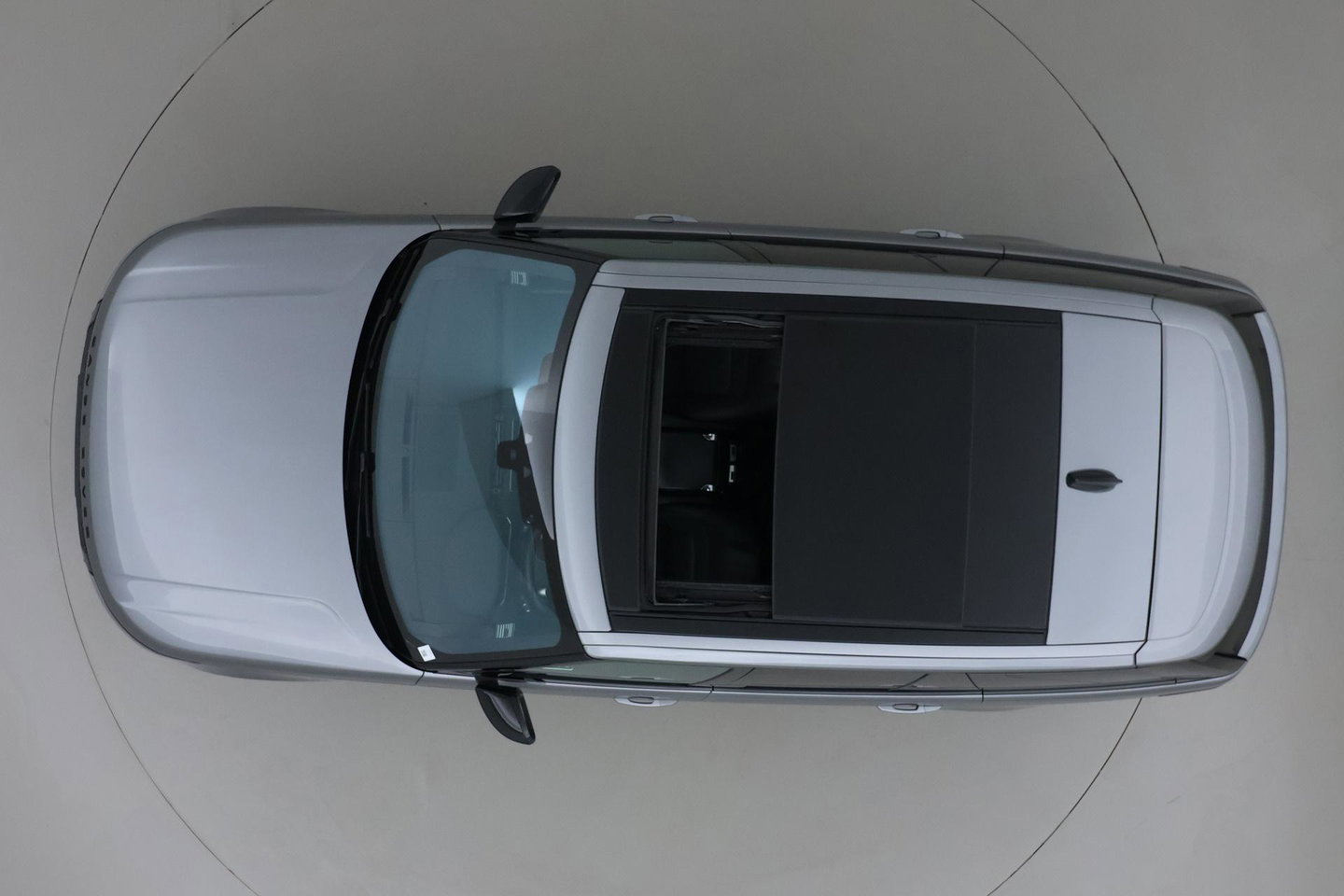 Land Rover Range Rover P400e Westminster | Panoramadak | Luchtvering | Leder | Meridian