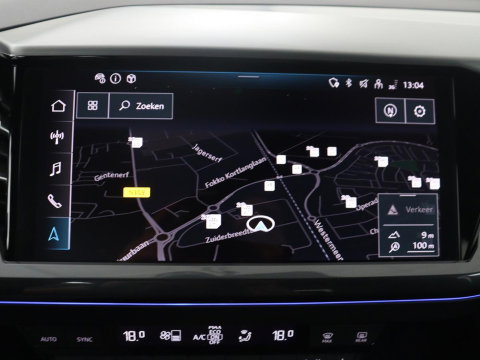 Audi Q4 e-Tron 40 77KWH 150 KW S-Line | SOH 96,3% | Half leder | Adaptive cruise | Stoelverwarming | Drive select | Navigatie | Carplay | Sfeerverlichting | Camera | Park assist | Elektrische achterklep