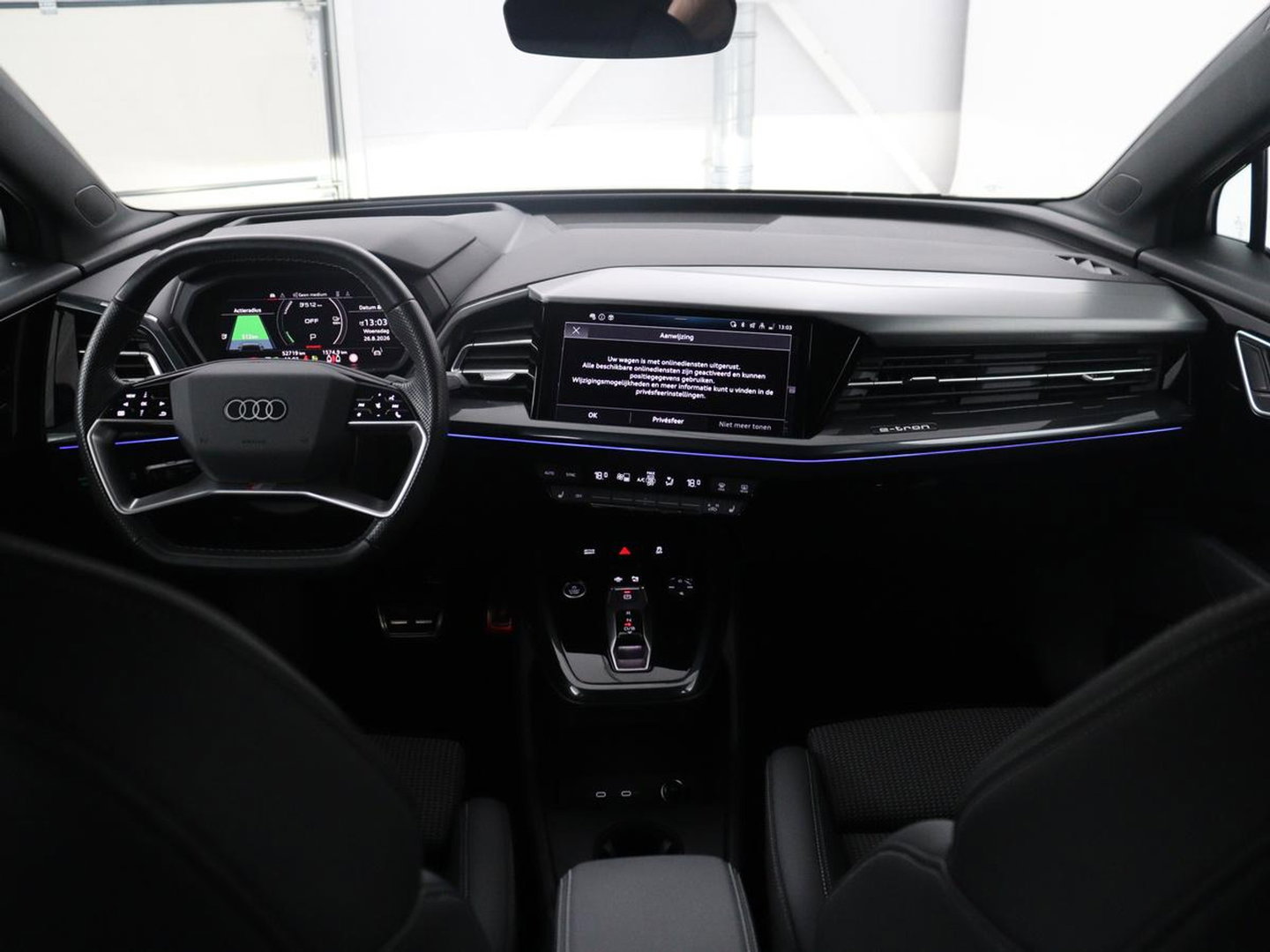Audi Q4 e-Tron 40 77KWH 150 KW S-Line | SOH 96,3% | Half leder | Adaptive cruise | Stoelverwarming | Drive select | Navigatie | Carplay | Sfeerverlichting | Camera | Park assist | Elektrische achterklep