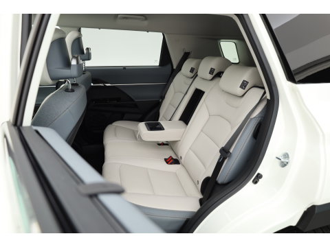 KGM Torres EVX Titanium 73.4 kWh | Pano | Navi | Keyless | 360cam | Stoel-Stuurverw. | Stoelvent. | Dodehoek. |