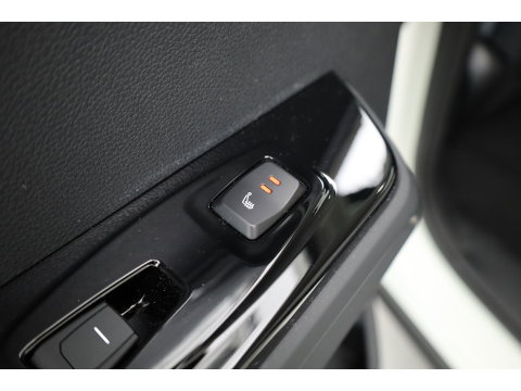 KGM Torres EVX Titanium 73.4 kWh | Pano | Navi | Keyless | 360cam | Stoel-Stuurverw. | Stoelvent. | Dodehoek. |